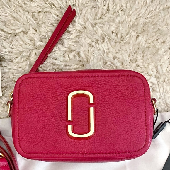 THE MARC JACOBS The Softshot 17 Leather Bag Red - Picture 8 of 10